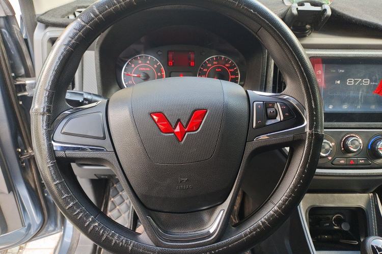 Used Wuling Zhengtu 2021 1.5L Adventure LAR Steering Wheel