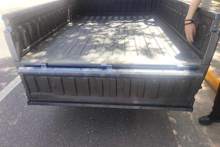 Used Wuling Zhengtu 2021 1.5L Adventure LAR Trunk