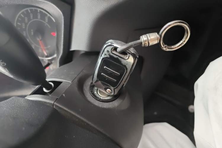 Used Wuling Zhengtu 2021 1.5L Adventure LAR Vehicle Key