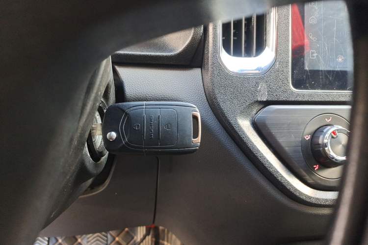 Used Wuling Zhengtu 2021 1.5L Adventure LAR Vehicle Key