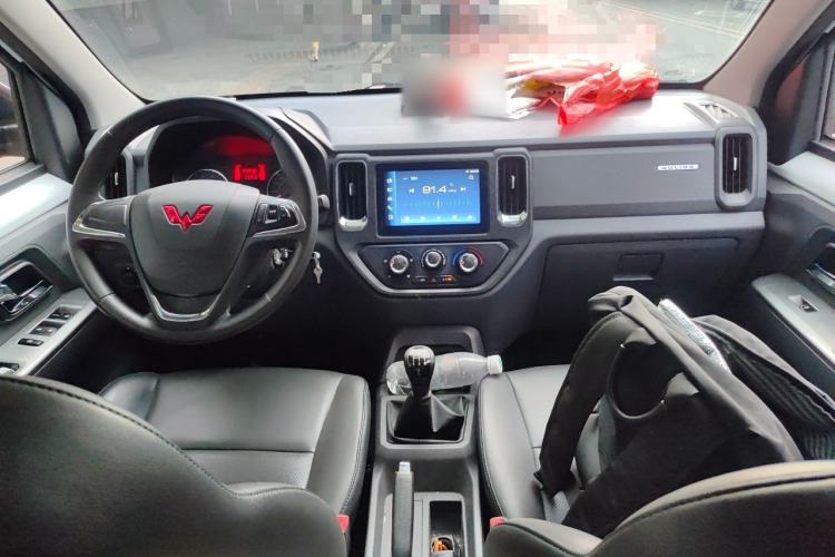 Used Wuling Zhengtu 2021 1.5L Adventure LAR Center Console