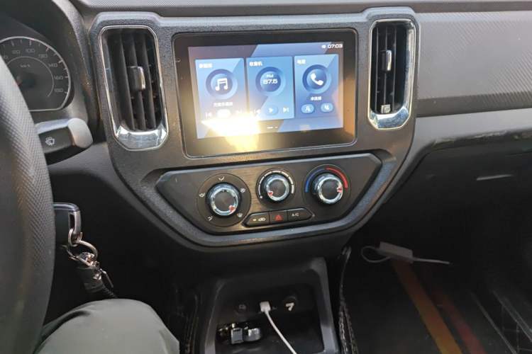 Used Wuling Zhengtu 2021 1.5L Adventure LAR Audio And AC Panel