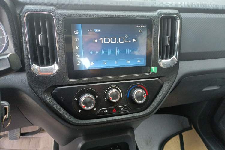 Used Wuling Zhengtu 2021 1.5L Adventure LAR Audio And AC Panel