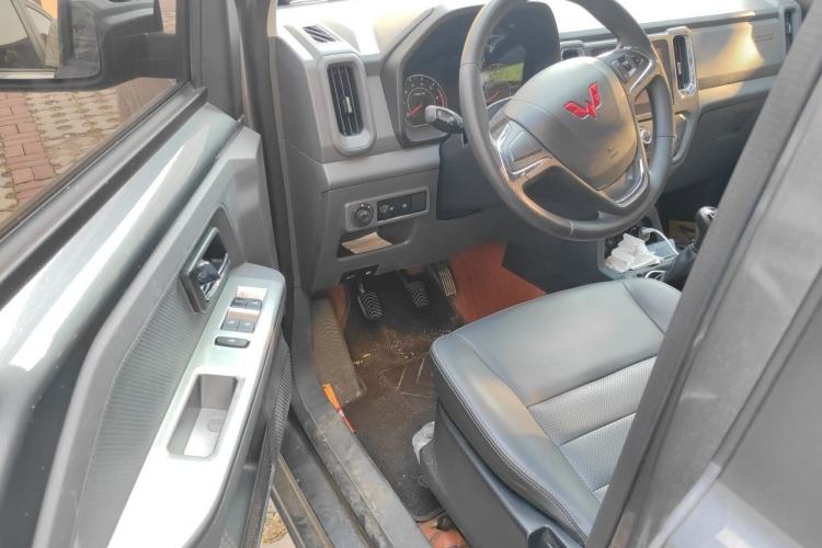 Used Wuling Zhengtu 2021 1.5L Adventure LAR Driver Seat