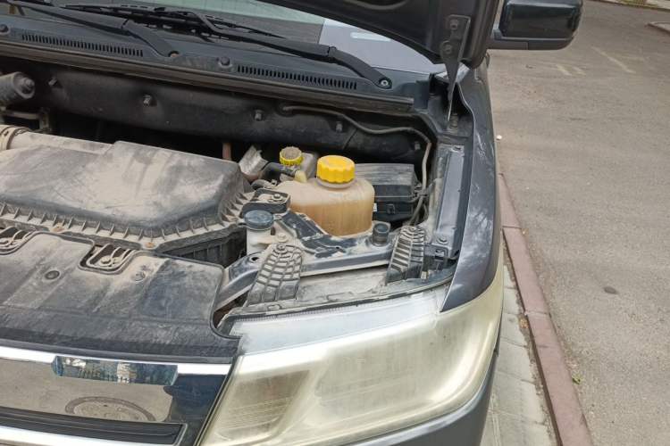 Used Wuling Zhengtu 2021 1.5L Adventure LAR Engine Bay Left