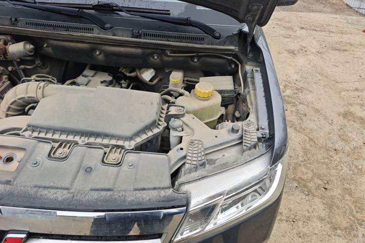 Used Wuling Zhengtu 2021 1.5L Adventure LAR Engine Bay Left