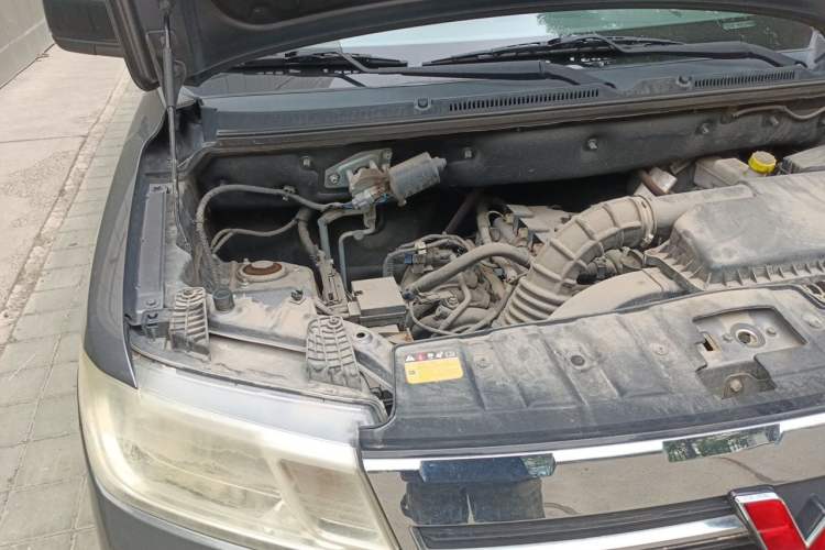 Used Wuling Zhengtu 2021 1.5L Adventure LAR Engine Bay Right