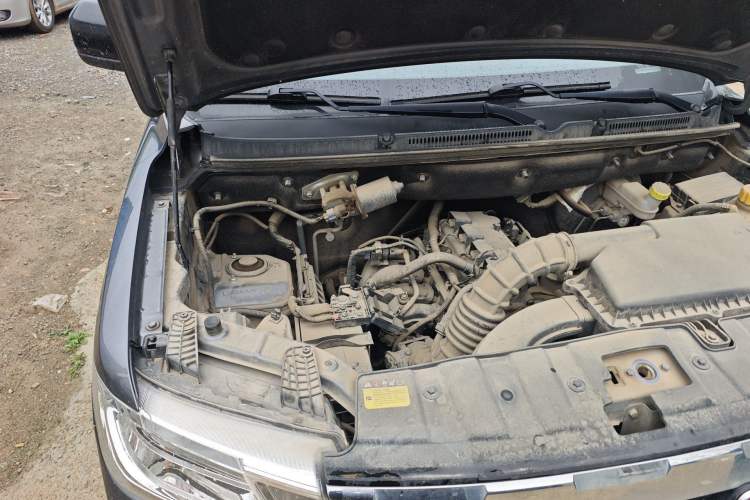 Used Wuling Zhengtu 2021 1.5L Adventure LAR Engine Bay Right