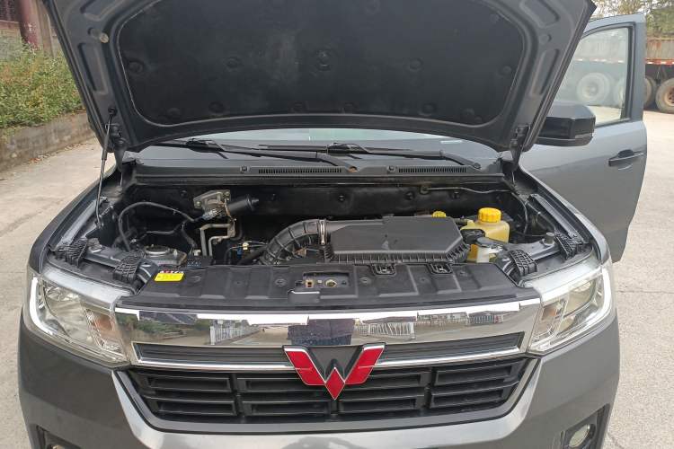 Used Wuling Zhengtu 2021 1.5L Adventure LAR Engine Bay