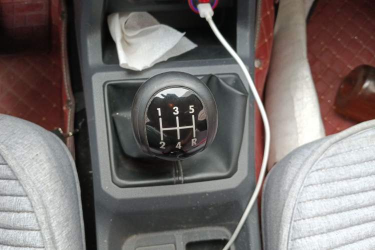 Used Wuling Zhengtu 2021 1.5L Adventure LAR Gear Lever