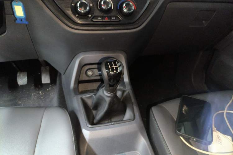 Used Wuling Zhengtu 2021 1.5L Adventure LAR Gear Lever