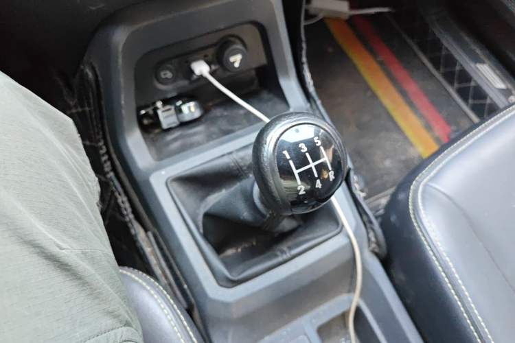 Used Wuling Zhengtu 2021 1.5L Adventure LAR Gear Lever