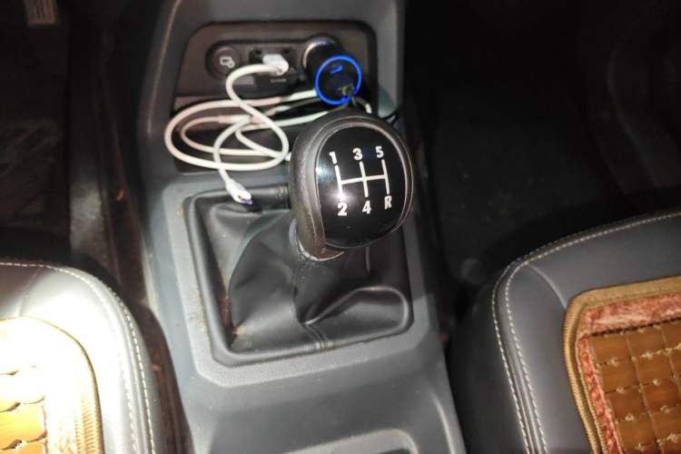 Used Wuling Zhengtu 2021 1.5L Adventure LAR Gear Lever