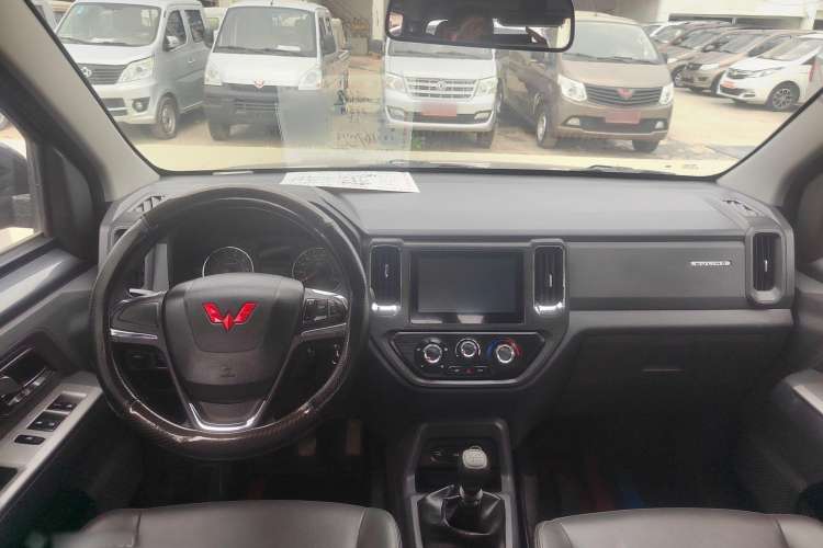 Used Wuling Zhengtu 2021 1.5L Adventure LAR Interior 1