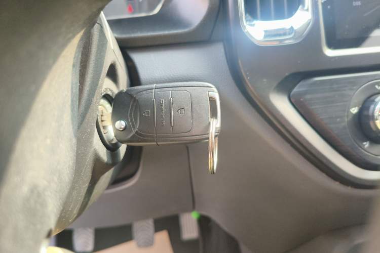 Used Wuling Zhengtu 2021 1.5L Entry-Level LAR Interior 1