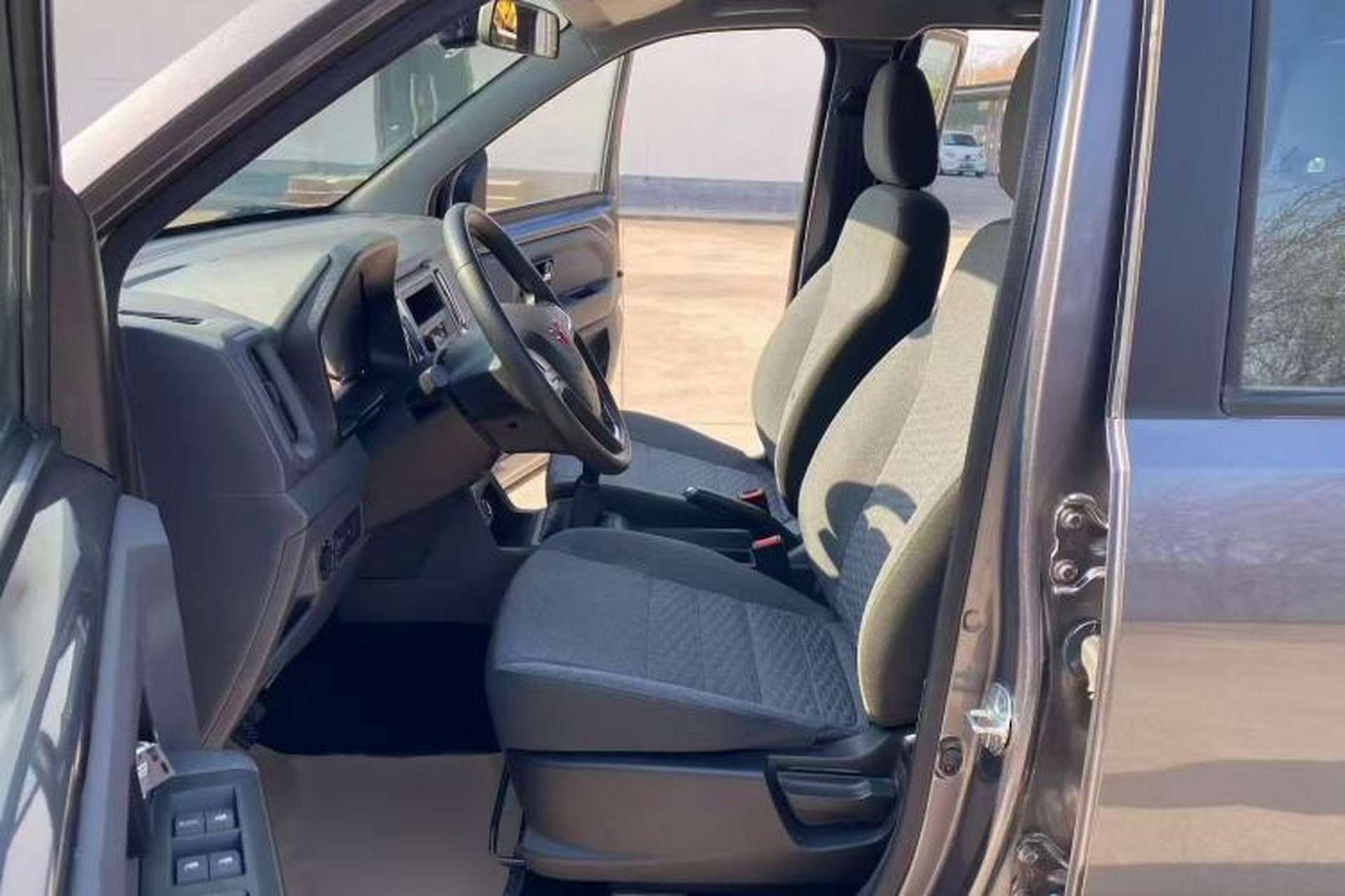 Used Wuling Zhengtu 2021 1.5L Entry-Level LAR Interior 2