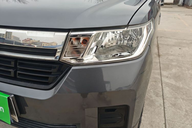 Used Wuling Zhengtu 2021 1.5L Entry-Level LAR Left Front Headlight