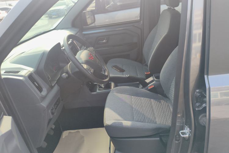 Used Wuling Zhengtu 2021 1.5L Entry-Level LAR Left Front Seat