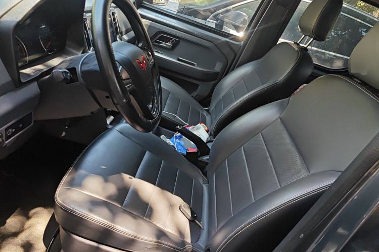 Used Wuling Zhengtu 2021 1.5L Adventure LAR Left Front Seat