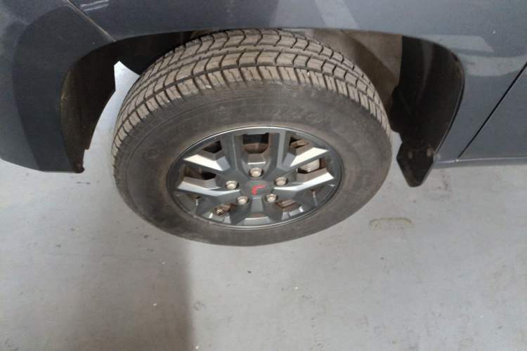 Used Wuling Zhengtu 2021 1.5L Adventure LAR Left Front Wheel Hub