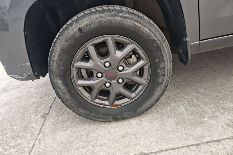 Used Wuling Zhengtu 2021 1.5L Entry-Level LAR Left Front Wheel Hub