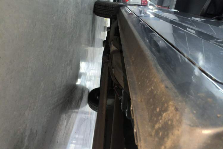 Used Wuling Zhengtu 2021 1.5L Adventure LAR Left Side Sill