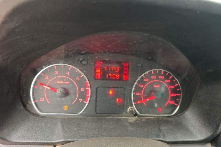 Used Wuling Zhengtu 2021 1.5L Adventure LAR Odometer Close Up