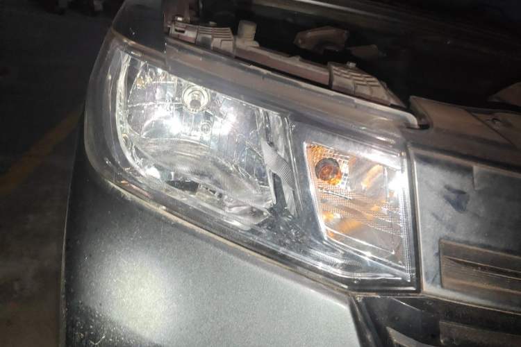 Used Wuling Zhengtu 2021 1.5L Adventure LAR Right Front Headlight