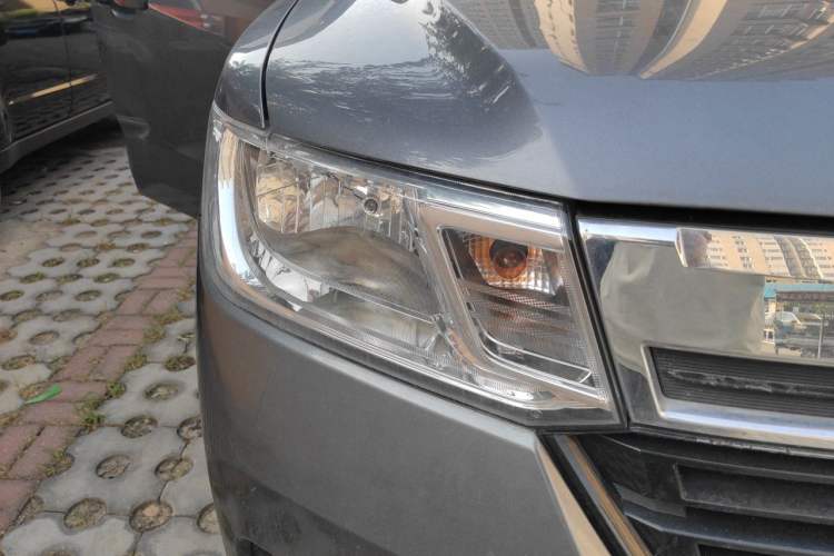 Used Wuling Zhengtu 2021 1.5L Adventure LAR Right Front Headlight