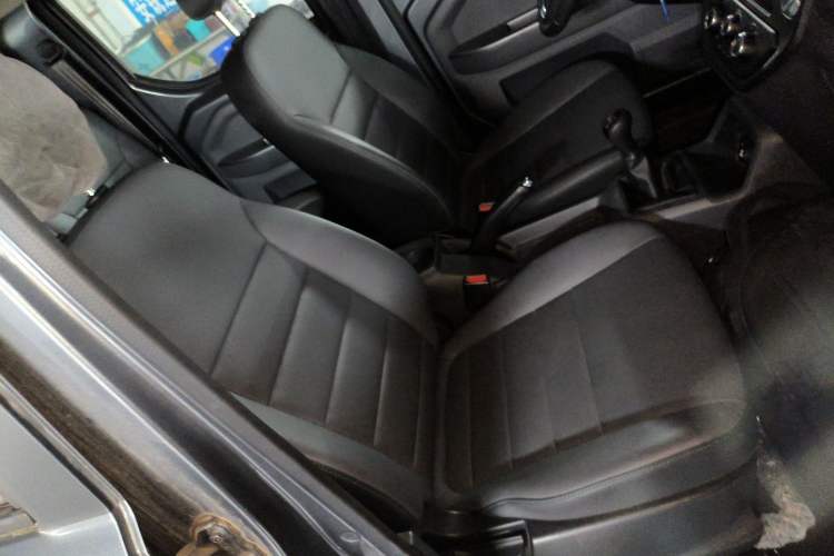 Used Wuling Zhengtu 2021 1.5L Adventure LAR Right Front Seat
