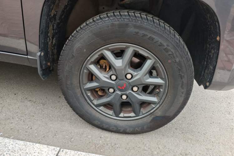 Used Wuling Zhengtu 2021 1.5L Adventure LAR Right Front Wheel Hub