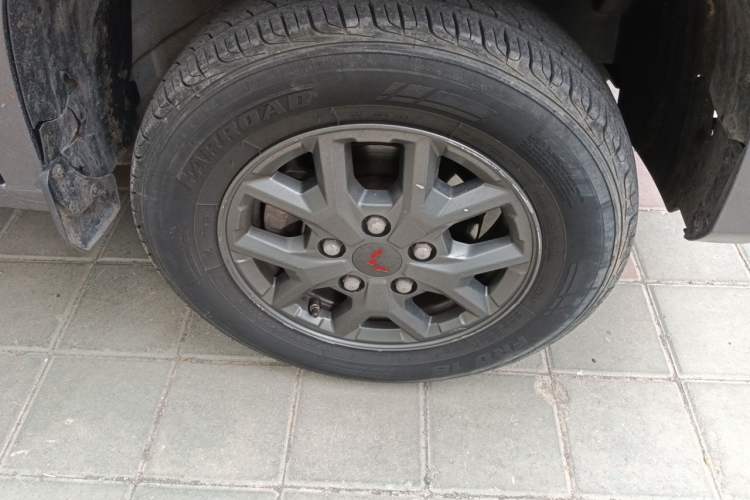 Used Wuling Zhengtu 2021 1.5L Adventure LAR Right Front Wheel Hub