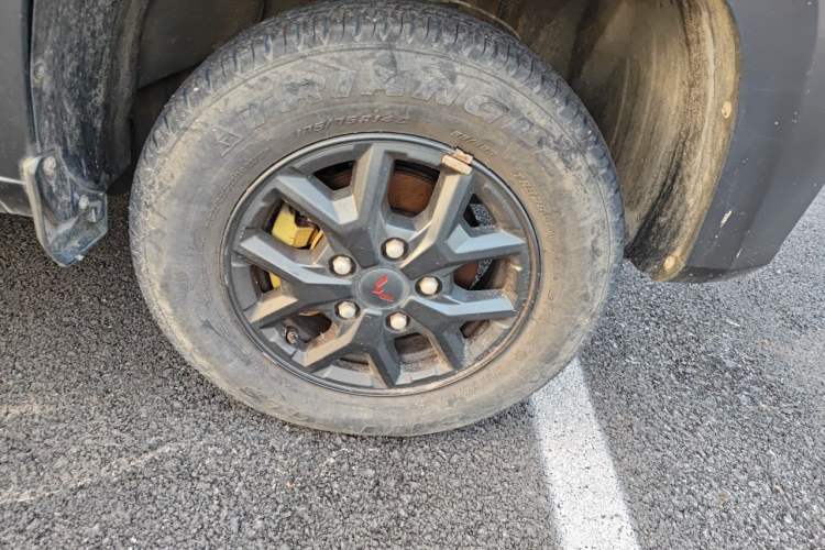 Used Wuling Zhengtu 2021 1.5L Adventure LAR Right Front Wheel Hub