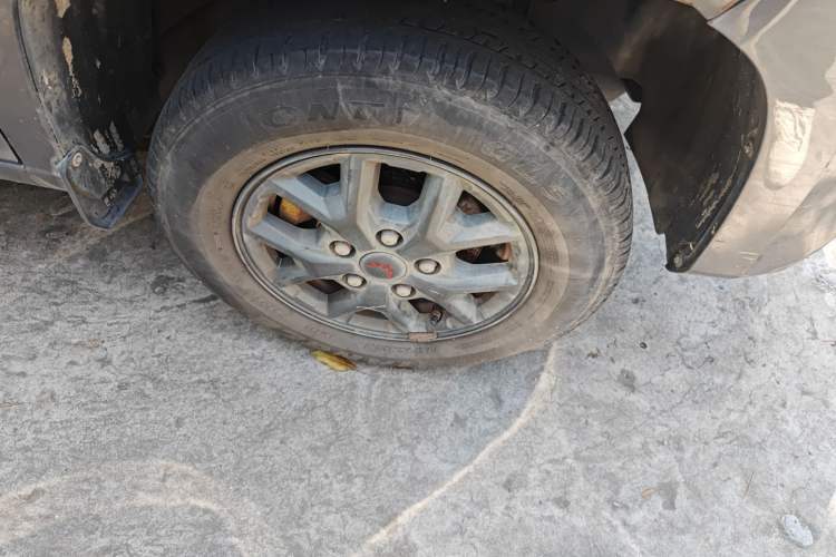 Used Wuling Zhengtu 2021 1.5L Adventure LAR Right Front Wheel Hub