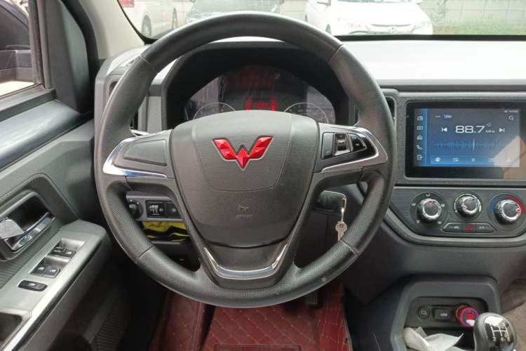 Used Wuling Zhengtu 2021 1.5L Adventure LAR Steering Wheel