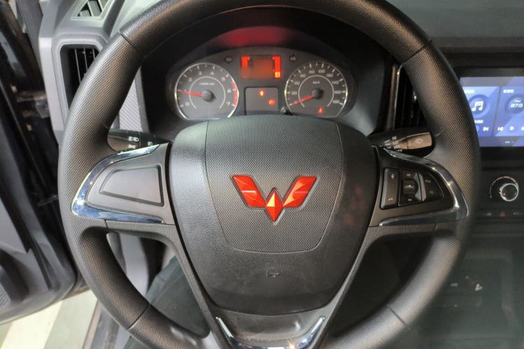 Used Wuling Zhengtu 2021 1.5L Adventure LAR Steering Wheel