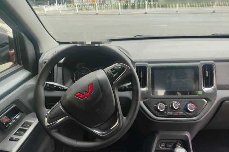 Used Wuling Zhengtu 2021 1.5L Adventure LAR Steering Wheel