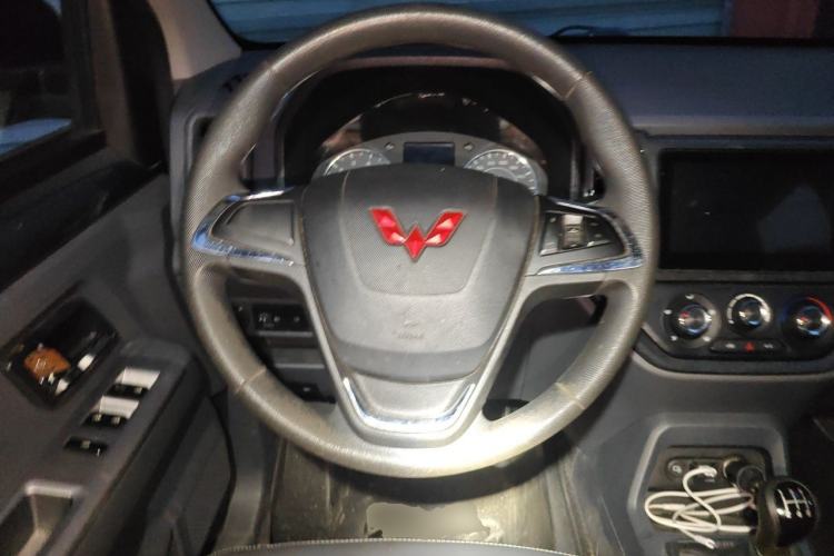 Used Wuling Zhengtu 2021 1.5L Adventure LAR Steering Wheel
