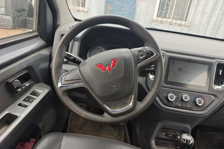 Used Wuling Zhengtu 2021 1.5L Adventure LAR Steering Wheel