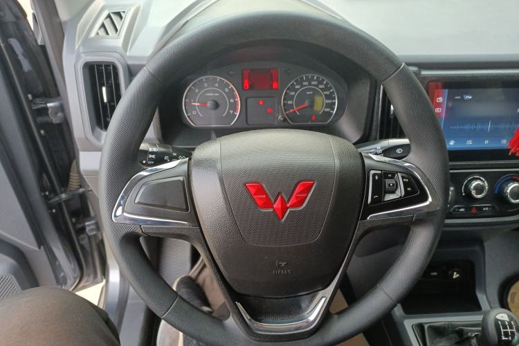 Used Wuling Zhengtu 2021 1.5L Adventure LAR Steering Wheel