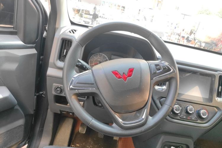 Used Wuling Zhengtu 2021 1.5L Adventure LAR Steering Wheel