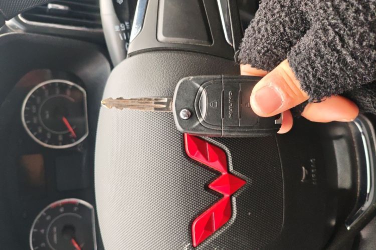 Used Wuling Zhengtu 2021 1.5L Entry-Level LAR Vehicle Key