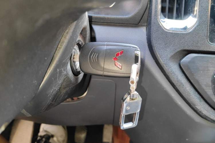 Used Wuling Zhengtu 2021 1.5L Adventure LAR Vehicle Key