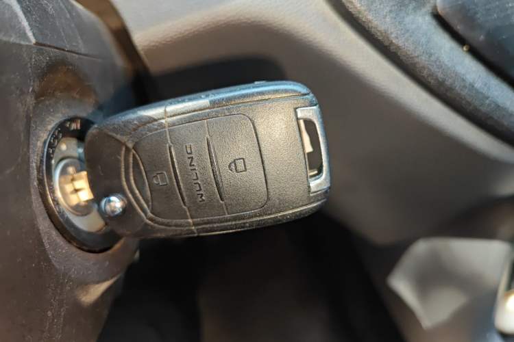 Used Wuling Zhengtu 2021 1.5L Adventure LAR Vehicle Key