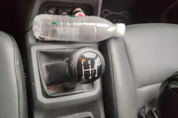 Used Wuling Zhengtu 2021 1.5L Adventure LAR Gear Lever