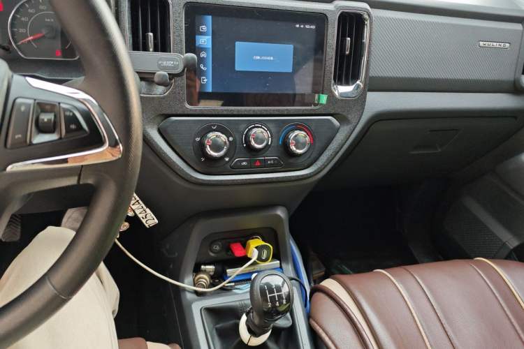 Used Wuling Zhengtu 2021 1.5L Adventure LAR Audio And AC Panel