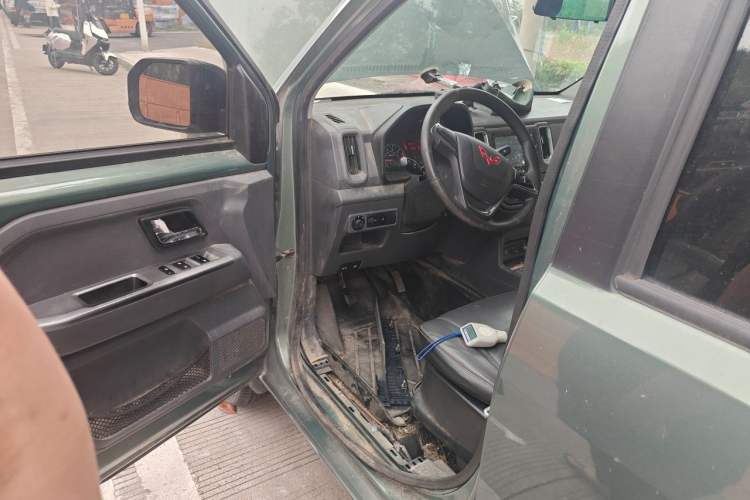 Used Wuling Zhengtu 2021 1.5L Adventure LAR Driver Seat