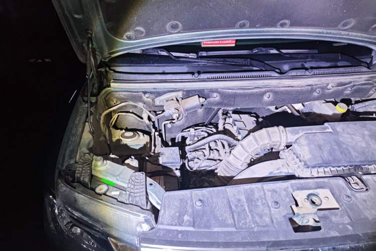Used Wuling Zhengtu 2021 1.5L Adventure LAR Engine Bay Right