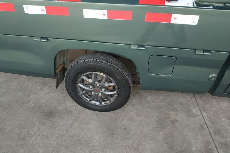 Used Wuling Zhengtu 2021 1.5L Entry-Level LAR Exterior 8