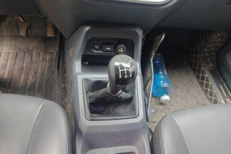 Used Wuling Zhengtu 2021 1.5L Adventure LAR Gear Lever